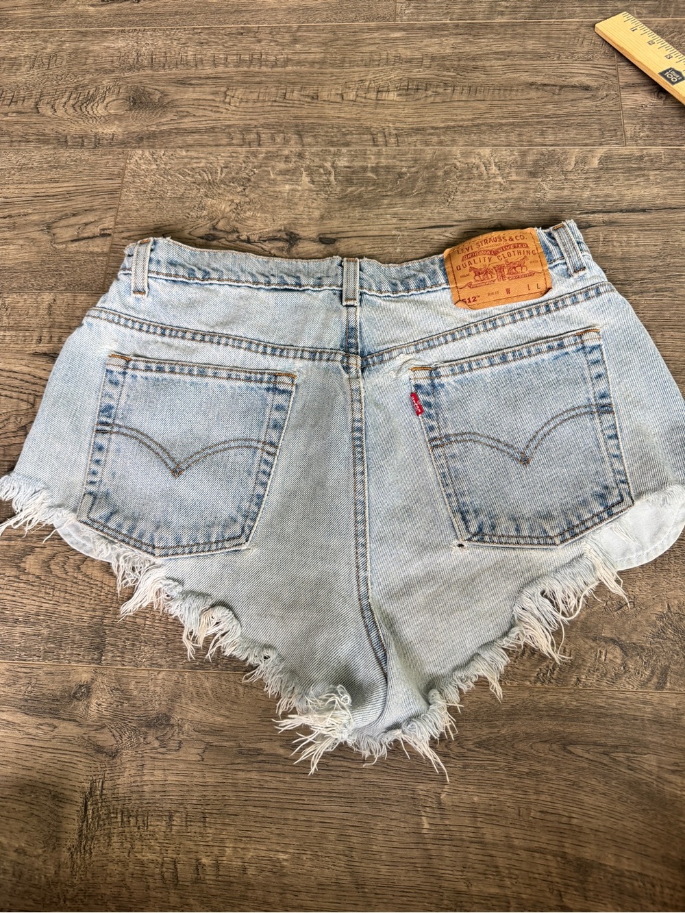 Levi's Light Blue Distressed Frayed Hem Denim Shorts - Picture 6 of 7